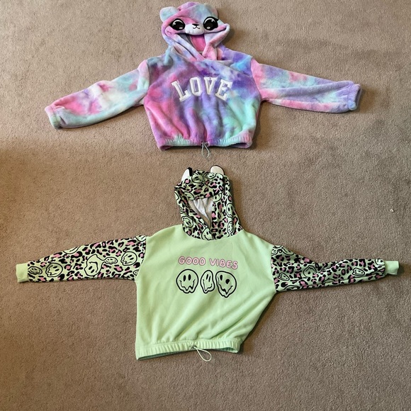 Pair Of Two Urban Kids Sweaters - Picture 1 of 16